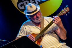 Jeudi 7 mai 2026
Jazz Club de Grenoble
concert: Alzy Trio: A french songbook & more...
Pascal Kober: basse accoustique et chant